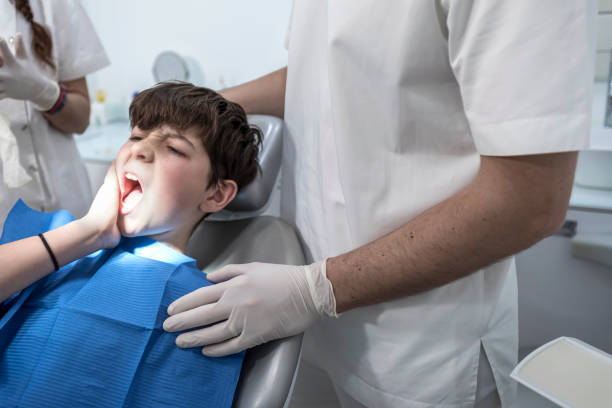 Best Cracked Tooth Emergency Dentist  in Lakeview Estates, GA